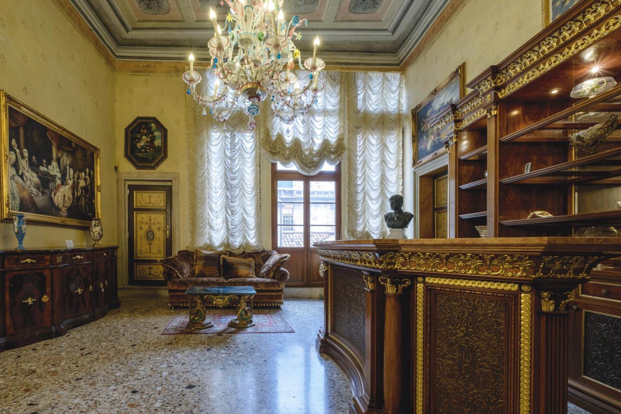 Palazzo Ca' Bernardo By Francesco Molon Hotel Венеция Екстериор снимка