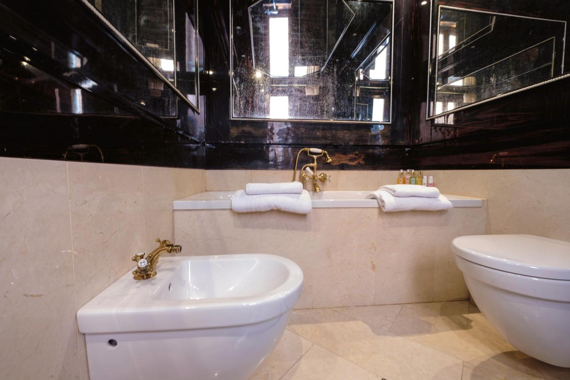 Palazzo Ca' Bernardo By Francesco Molon Hotel Венеция Екстериор снимка