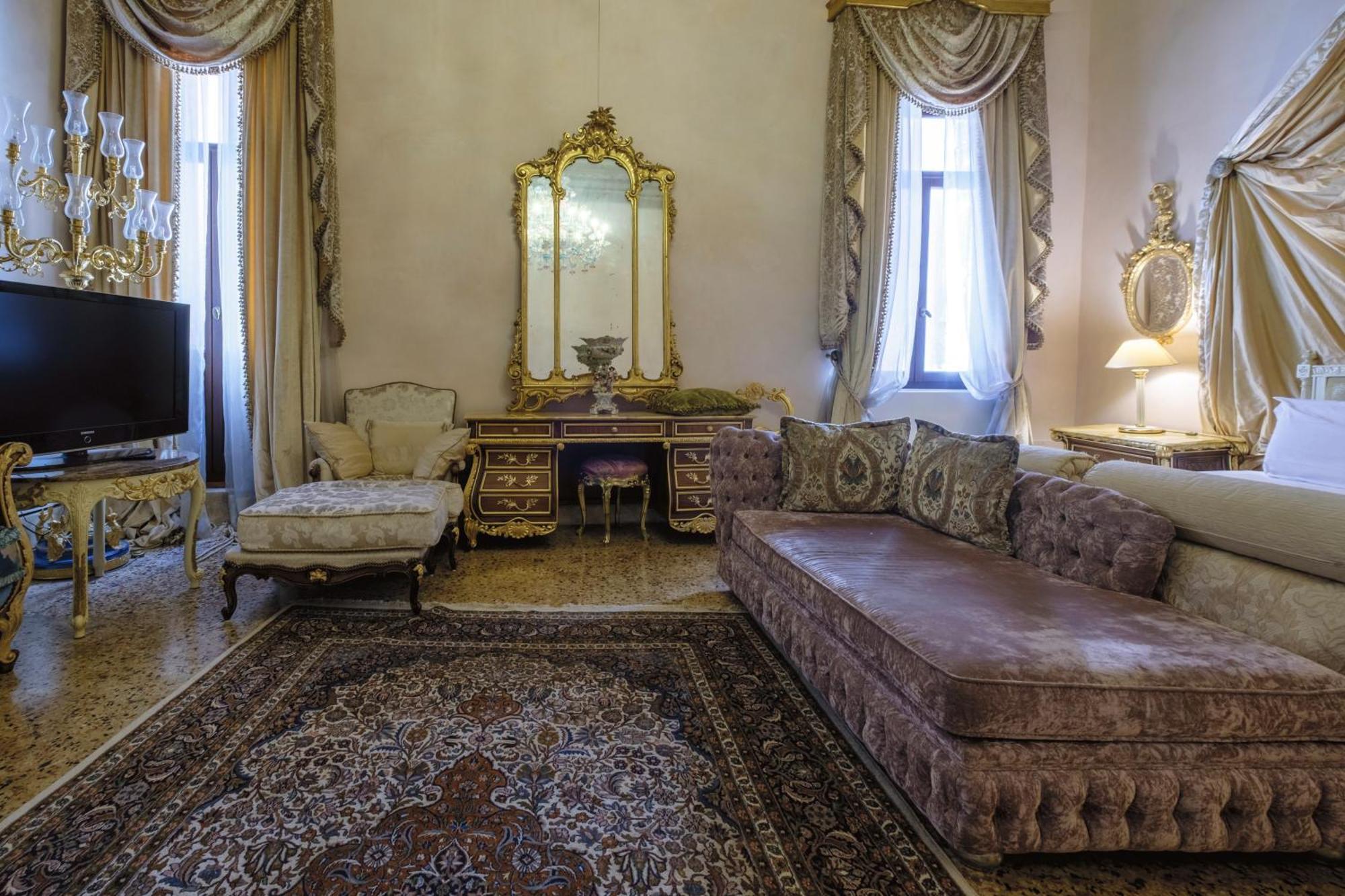 Palazzo Ca' Bernardo By Francesco Molon Hotel Венеция Екстериор снимка